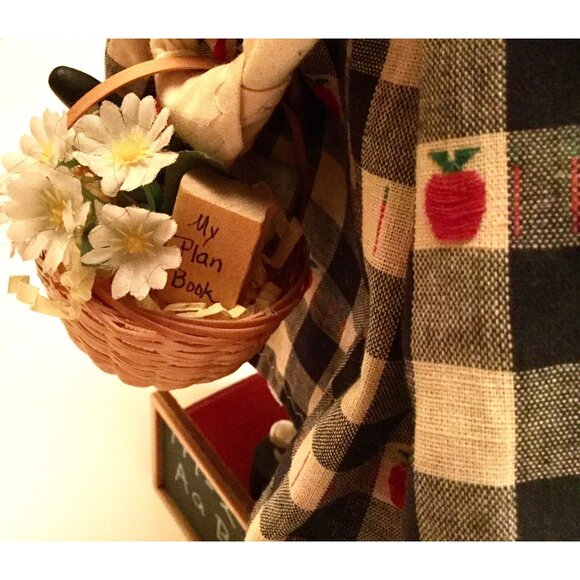 Vintage Wooden Teacher Doll w/ Chalkboard, Basket Outfit, Straw Hat & Glass 1994 - Picture 11 of 12